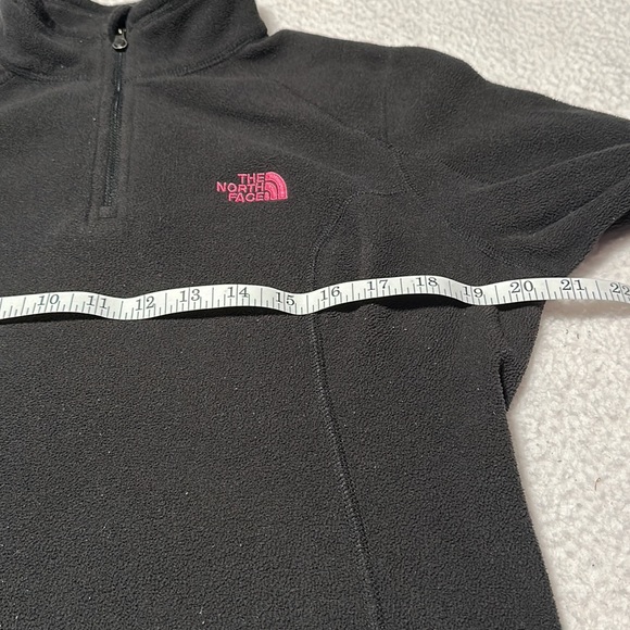 The North Face Black Fleece 1/4 Zip with Breast Cancer Pink Ribbon, EUC, Size M - Picture 6 of 10